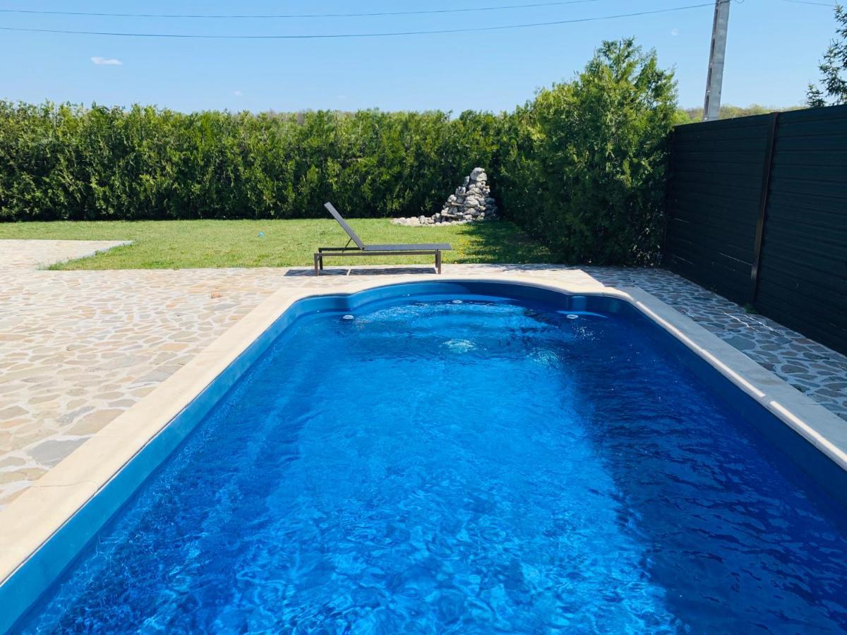 Luxury 3 Bedroom Pool Villa Gulia Eksteriør billede